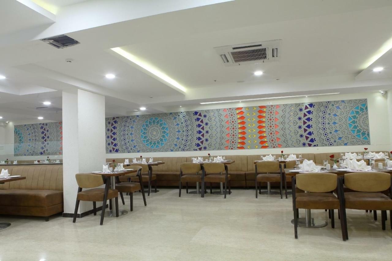 Incredible One Hotel Secunderabad Экстерьер фото