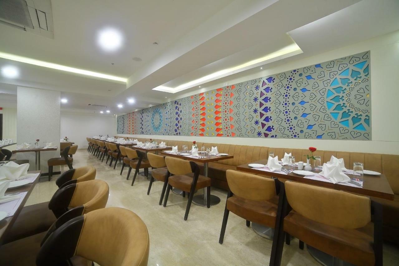 Incredible One Hotel Secunderabad Экстерьер фото